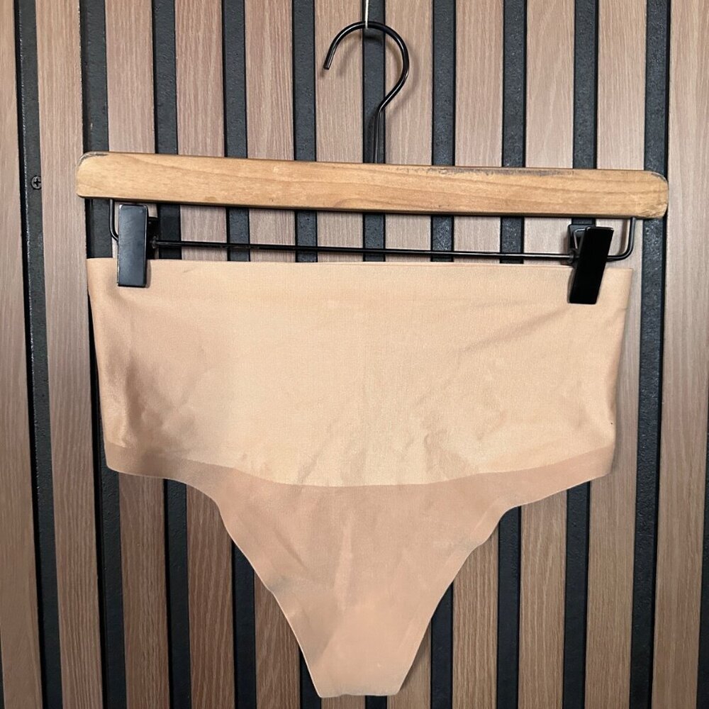 New Victoria's Secret Panties Medium Tan Body High Rise Support Thong / String
